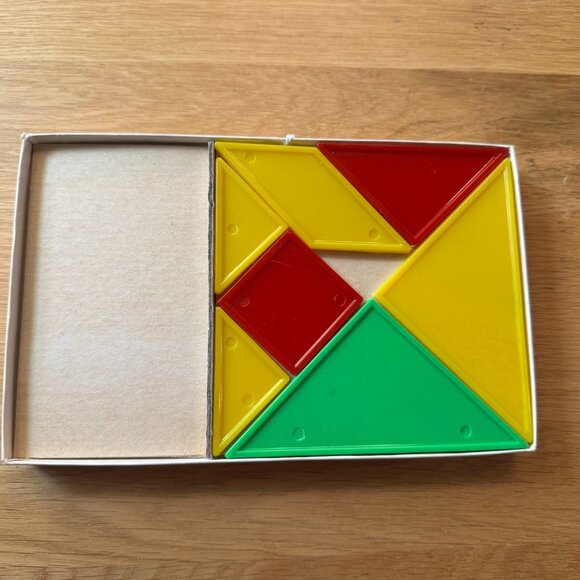 Vintage Pythagoras A Game of 179 Puzzles, Tangram, Tryne No. 125, Copyright 1961 - Picture 7 of 13